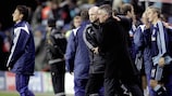 Schalke coach Mirko Slomka speaks to Rosenborg's Knut Tørum at the end of the game
