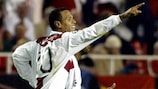 Luis Fabiano scored Sevilla's second goal as they overcame Arsenal 3-1
