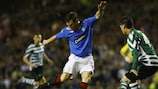 Lee McCulloch lines up a shot in the first leg