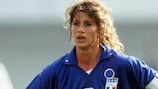 Carolina Morace nos seus tempos áureos de referência do futebol italiano
