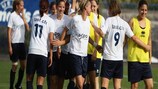 Die Frauen des FC Zürich feiern ihren Sieg gegen ŽNK SFK 2000 Sarajevo