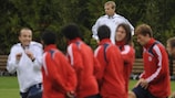Jürgen Klinsmann oversees Bayern training on Monday