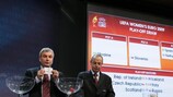 Церемонией жеребьевки руководил генеральный секретарь УЕФА Дэвид Тейлор