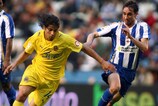 Pablo Amo (right) in action for Deportivo