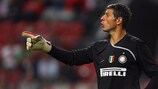Francesco Toldo will stay at Inter until 2011, by which time he will be 39