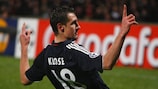 Miroslav Klose bisou na vitória do Bayern