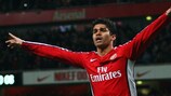 Eduardo da Silva festeja o regresso aos golos pelo Arsenal