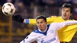 Zenit's Viktor Fayzulin holds off Aleksandar Luković of Udinese