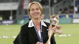 Duisburg coach Martina Voss with the UEFA Women's Cup