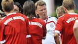 Louis van Gaal takes his first training session at Bayern