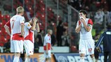 Marek Suchý et ses camarades du SK Slavia Praha nagent en plein doute