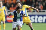 Falcao fires Porto into last 16