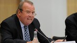 Le Dr Michel D'Hooghe lors de la réunion du Comité médical de l'UEFA