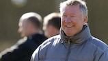Sir Alex says United will twist, not stick