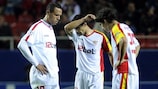 Os jogadores do Sevilha mostram a sua decepção depois do segundo golo do CSKA