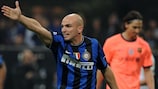 Esteban Cambiasso in action against Barcelona