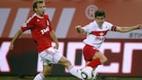 Roman Shishkin (FC Lokomotiv Moskva) y Alex (FC Spartak Moskva)