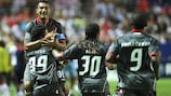 Matheus é felicitado após marcar pelo Braga ao Sevilha