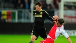 El internacional español Fernando Torres disfrutó de las mejores ocasiones del Liverpool contra el Utrecht de Edouard Duplan