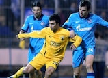 Danny e Aleksandar Luković (FC Zenit St. Petersburg) e Nacho Scocco (AEK Athens FC)