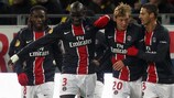 Péguy Luyindula, Mamadou Sakho, Clément Chantome y Jérémy Clément celebran el tanto del Paris Saint-Germain FC