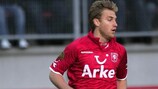 Rasmus Bengtsson marcó para el Twente en el minuto 74