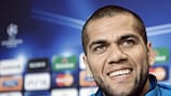 Alves chiede intensità al Barcellona