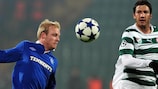 Milan Stepanov (Bursaspor) y Steven Naismith (Rangers FC)