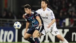 Xabi Alonso (Real Madrid CF) y Yoann Gourcuff (Olympique Lyonnais)