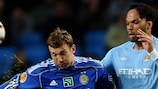 Andriy Shevchenko (FC Dynamo Kyiv) devancé par Joleon Lescott (Manchester City FC)