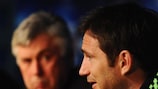 Le milieu de terrain du Chelsea FC Frank Lampard en conférence de presse avant les quarts de finale