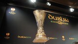 O troféu da UEFA Europa League vai ser entregue à cidade de Dublin a 19 de Abril