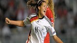 Lena Lotzen celebra uno de los goles de Alemania ante Suiza