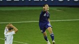 Karina Maruyama feiert ihren Siegtreffer für Japan gegen Deutschland im Viertelfinale der FIFA Frauen-WM in Wolfsburg