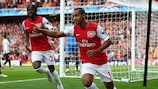 El futbolista del Arsenal Theo Walcott celebra el único gol del partido de ida