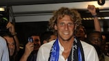 Diego Forlán arrives in Milan ahead of his move