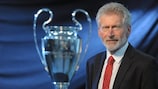 Breitner awaits Munich's return to spotlight