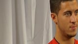 Hazard looking back and forward with Lille