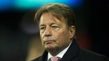 Co Adriaanse ya no es el entrenador del Twente
