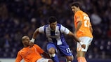 Porto frustrated, APOEL keep heads