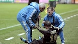André-Pierre Gignac à terre, blessé aux adducteurs au stade D'Ornano
