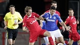 Spot-on Twente eke out advantage against Schalke