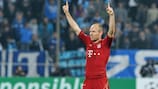 Arjen Robben festeja o triunfo do Bayern na primeira mão, em Marselha
