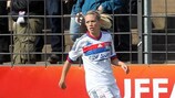 Lara Dickenmann opened the scoring for Lyon