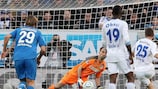 Klaas-Jan Huntelaar empató de penalti para el Schalke