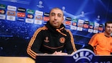 Chelsea manager Roberto Di Matteo (left) will field questions at a press conference on 15 May