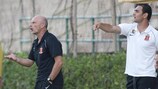 Vallettas Trainer Mark Miller und Gilbert Agius