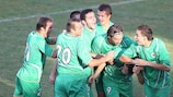Os jogadores do Metalurg Skopje festejam um dos dois golos marcados em Malta