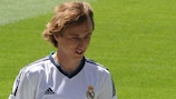 Luka Modrić pulls on a Real Madrid shirt for the first time