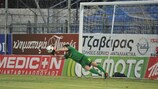 O guarda-redes do Asteras, Giorgios Bankis, não conseguiu evitar o golo de Fidélis no empate 1-1 frente ao Marítimo